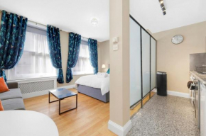 Soho Apartment - Sleeps 6 - Amazing Location